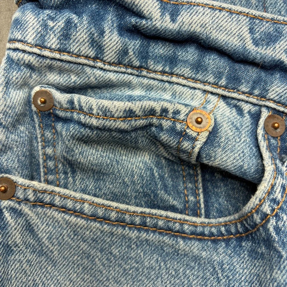 Lucky Brand Easy Rider Boot Cut Jeans Mens Sz 38x34 Light Wash Blue Distressed
